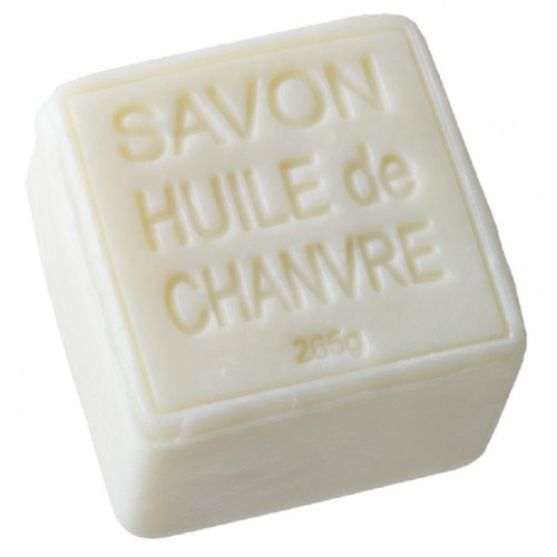 Savon Cube à l'huile de chanvre hydrate la peau sèches.